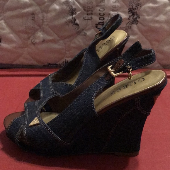 Shoes - Picture 2 of 5